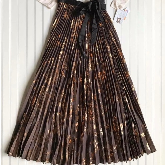 Women’s holiday Gala Lularoe Elegant Dress Ivory NWT - Picture 2 of 4